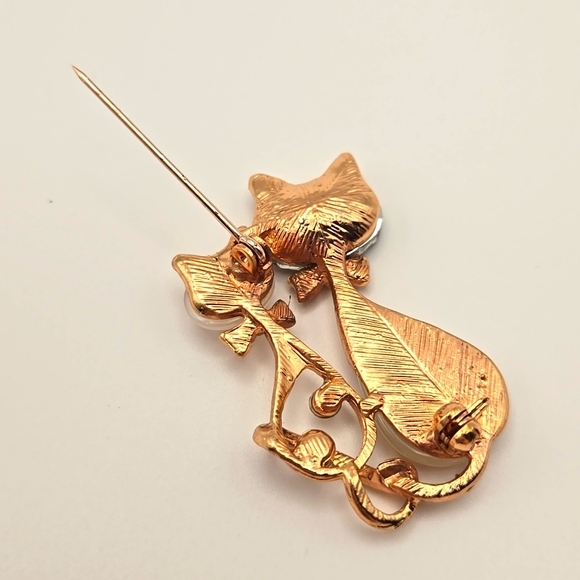 NWOT Two Kitty Cat Sitting Brooch/Pin Rose Gold Tone - Picture 3 of 6